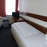 Köberl Otel 3*