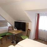 Koeberl Hotell 3*